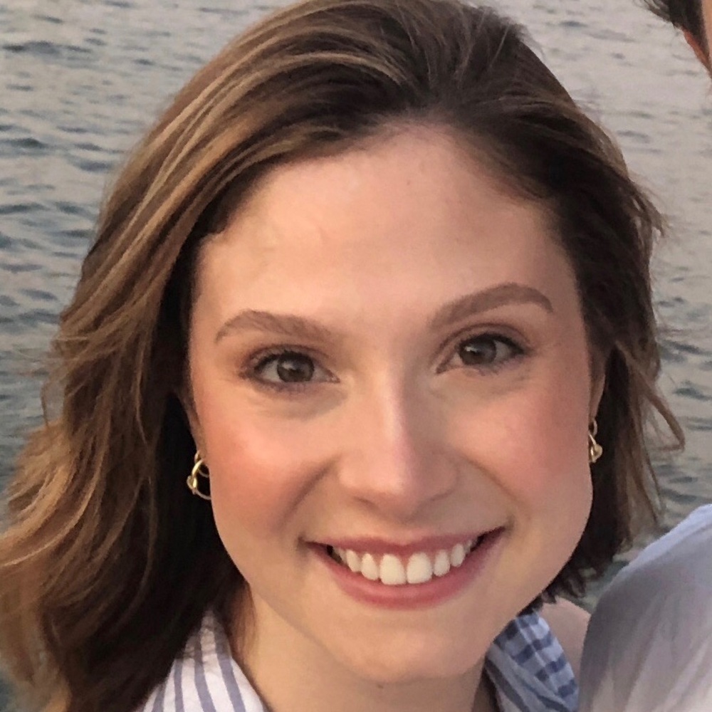 Meet your Posher, Abigail